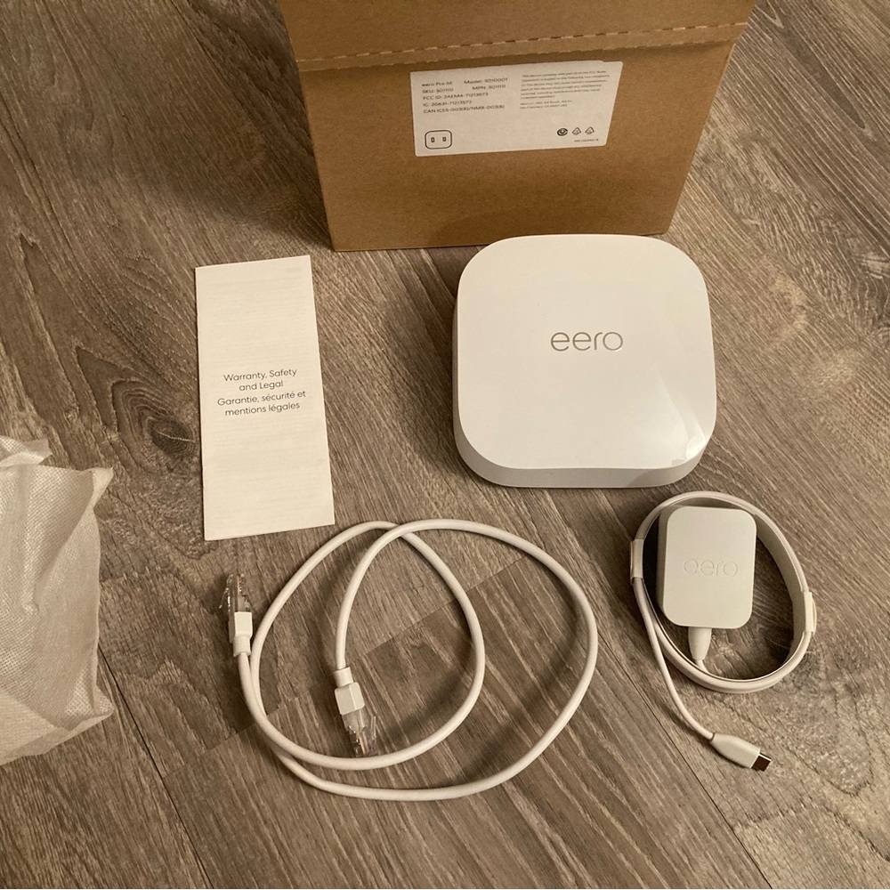 Brand new Eero Pro 6E Wi-Fi Router. S010001